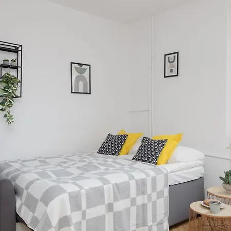شقة Compact For 2 In With Air Conditioning By Renters وارسو