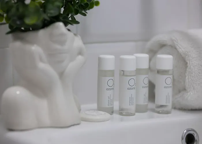 Compact For 2 In With Air Conditioning By Renters * وارسو