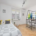 Compact With Air Conditioning In By Renters Warschau