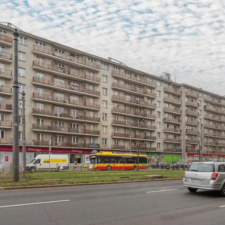 Compact With Air Conditioning In By Renters Appartement *